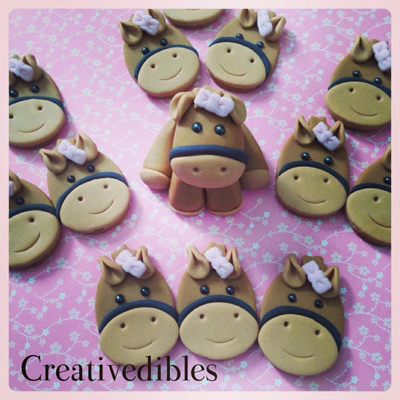 11 Photos of Horse Cupcakes With Fondant 11 Photos of Horse Cupcakes With Fondant