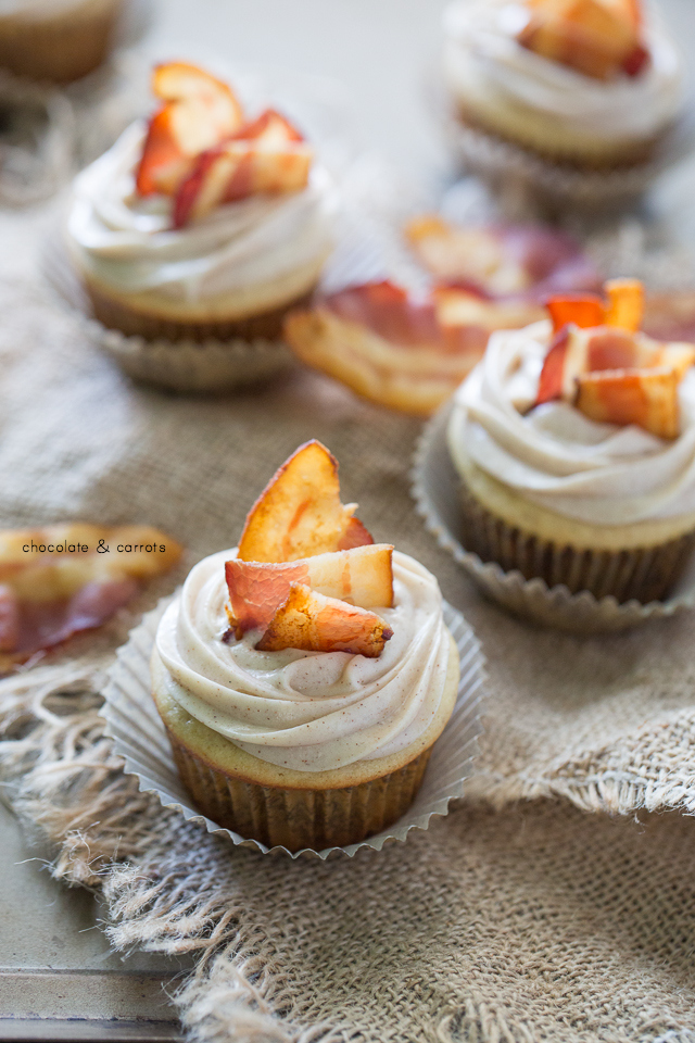 French Toast Maple Bacon Cupcakes with Frosting