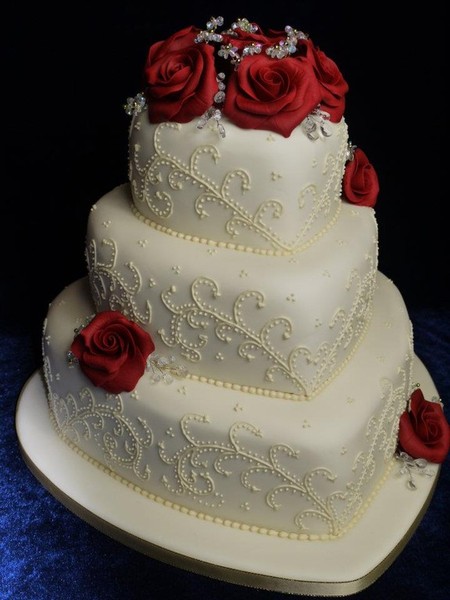 Heart Shaped Wedding Cake Heart Shaped Wedding Cake
