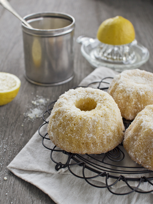 Lemon Mini Bundt Cakes Sugar