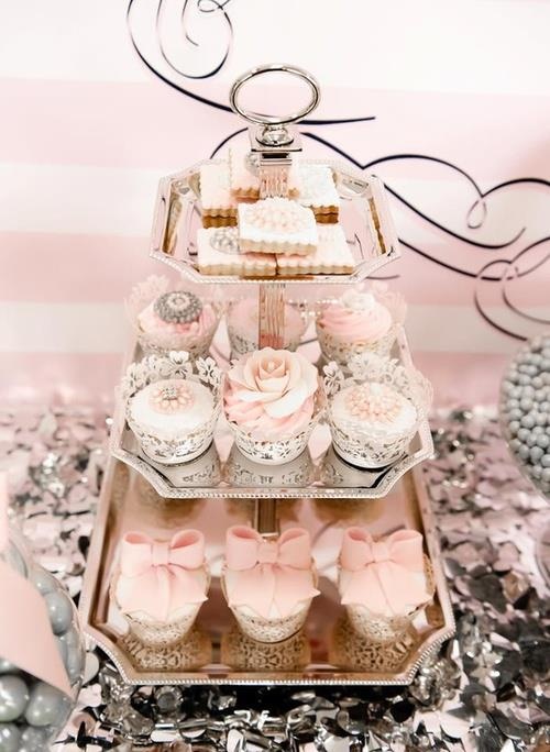 Pink and Silver Cupcakes Pink and Silver Cupcakes