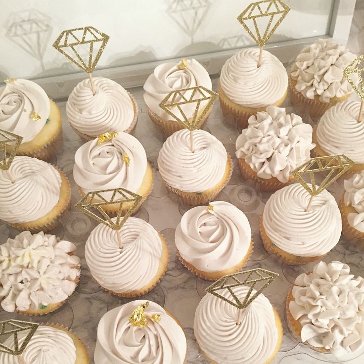 Rustic Bridal Shower Cupcakes