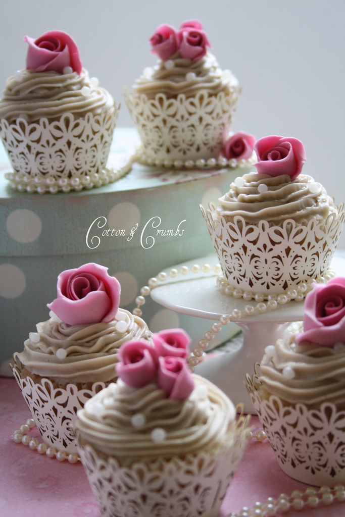 Silver and Pink Baby Shower Cupcakes Silver and Pink Baby Shower Cupcakes