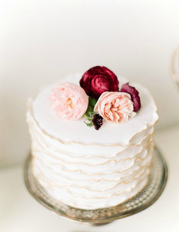 Simple One Tier Wedding Cakes