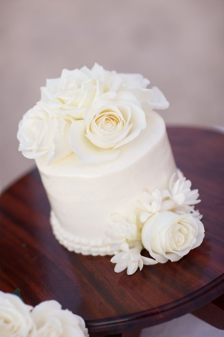 Single Tier Wedding Cake