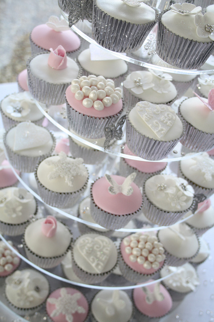 Winter Wedding Cupcake Ideas