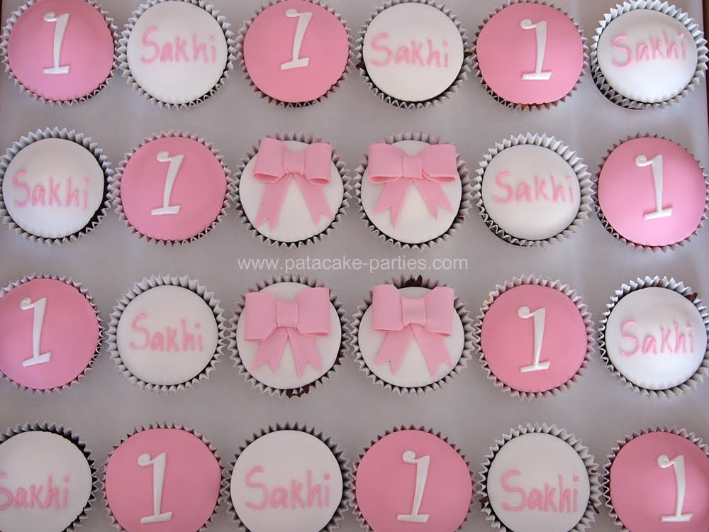 10 cupcakes for little girl 1st birthday party photo girl cupcake