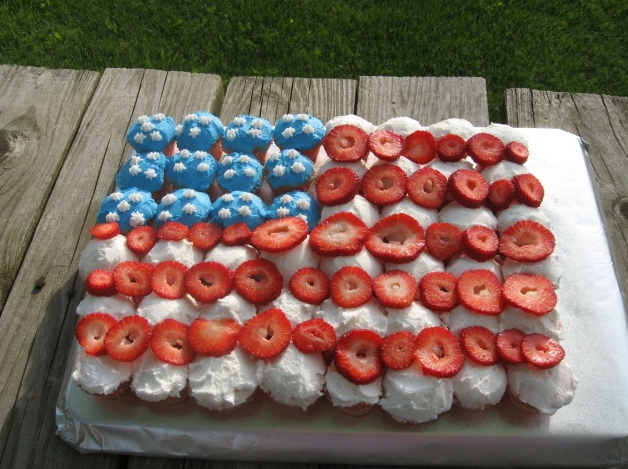 American Flag 4th of July Cupcakes American Flag 4th of July Cupcakes
