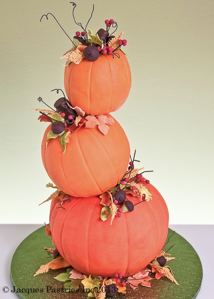 Autumn Fall Wedding Cakes with Pumpkins Autumn Fall Wedding Cakes with Pumpkins