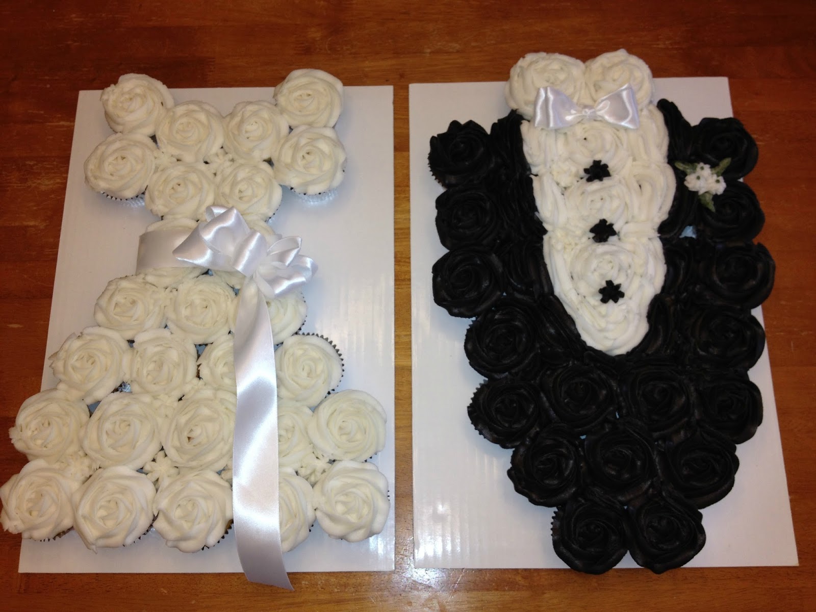 Bride and Groom Pull Apart Cupcake Cake