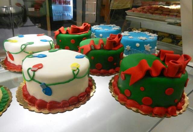 8 Photos of Carlo's Bakery Christmas Cakes 8 Photos of Carlo's Bakery Christmas Cakes