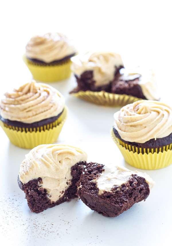 Chocolate Cupcakes with Cream Cheese Frosting Chocolate Cupcakes with Cream Cheese Frosting