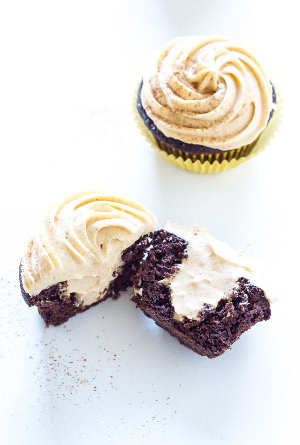 Chocolate Cupcakes with Cream Cheese Frosting Chocolate Cupcakes with Cream Cheese Frosting