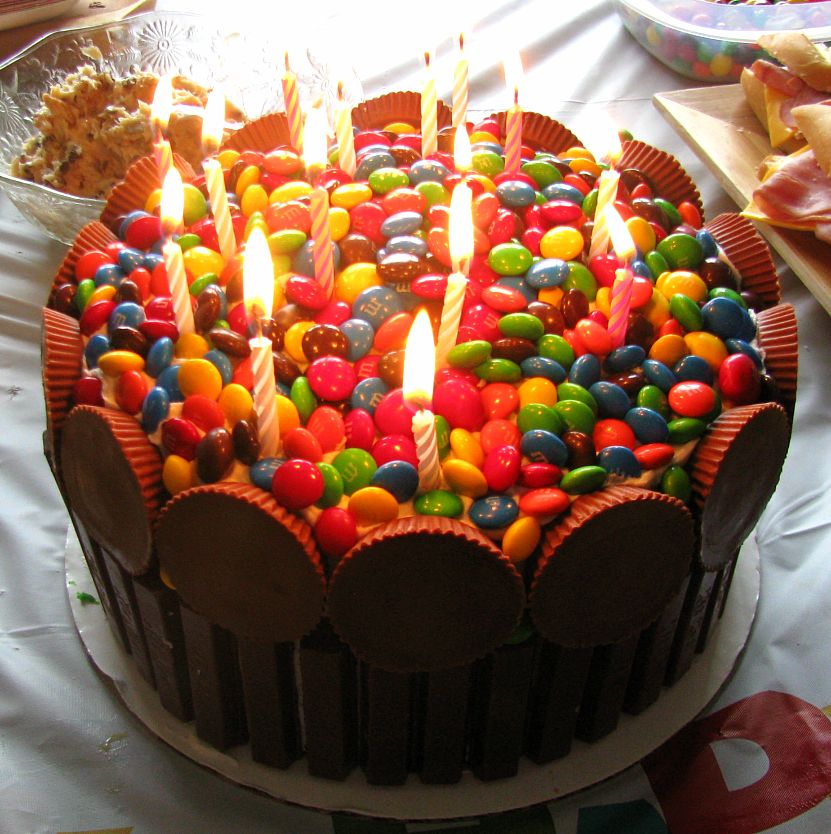 10 Simple Teenage Boy Birthday Cakes Photo - Cool Teenage ...