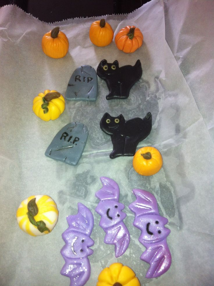 Fondant Halloween Cake Decorations Fondant Halloween Cake Decorations