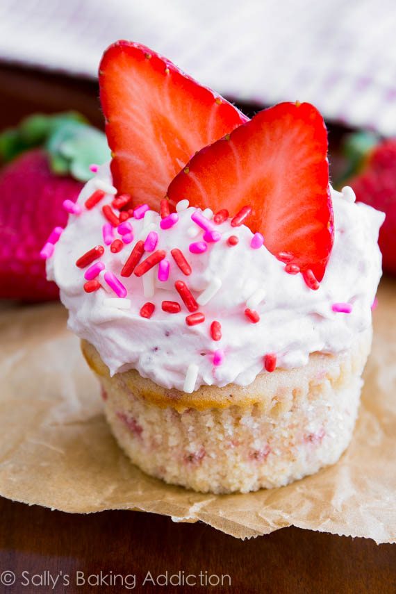 Fresh Strawberry Cupcakes From Scratch