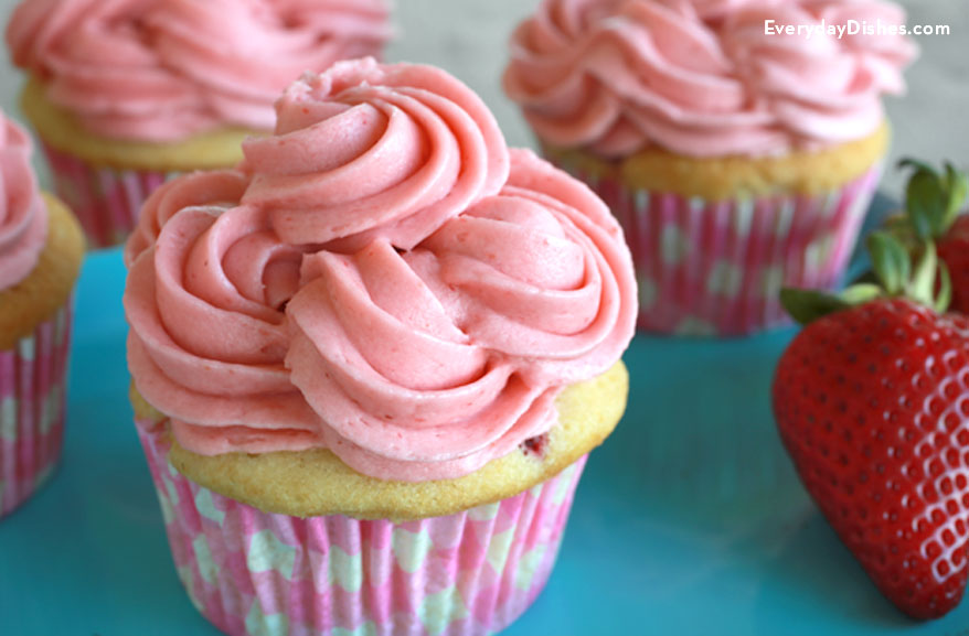 Fresh Strawberry Cupcakes Recipe