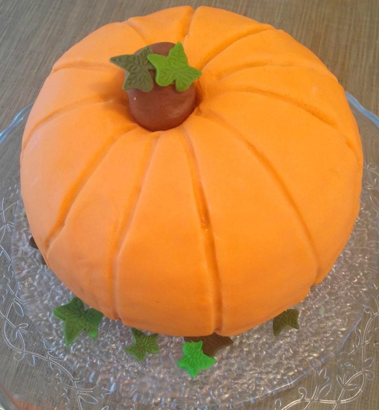 Halloween Pumpkin Fondant Cake Halloween Pumpkin Fondant Cake