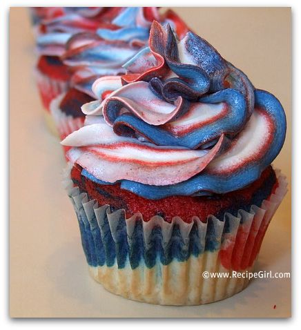 July 4th Red White and Blue Cupcakes