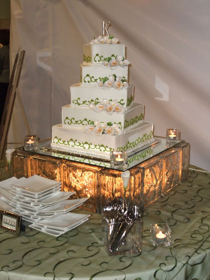 Glass Block Wedding Cake Stand Designs