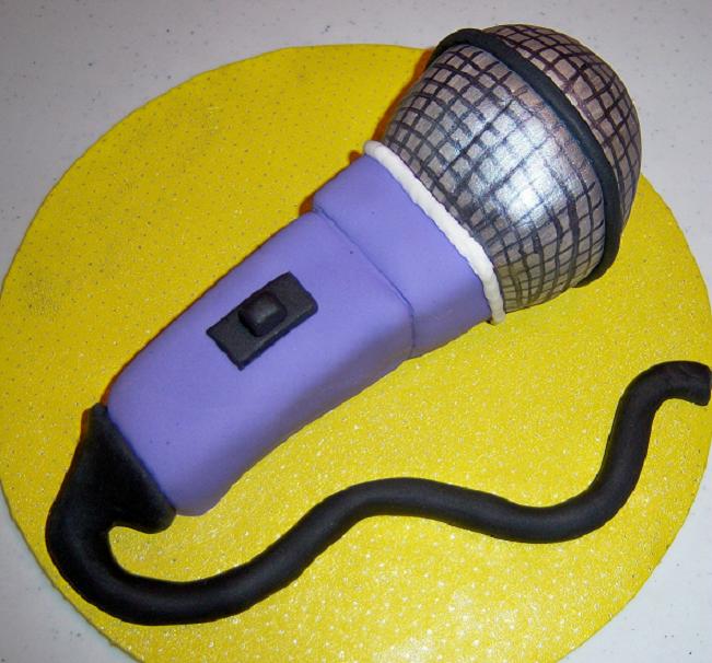 Microphone Birthday Cake