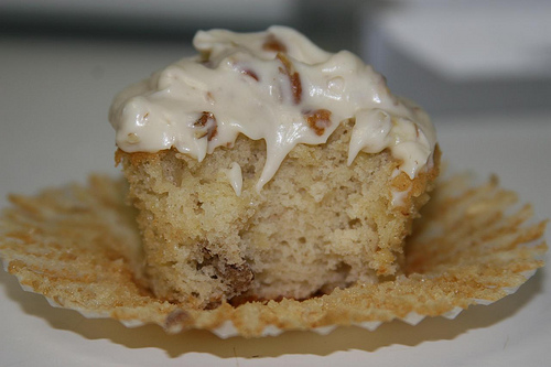 Paula Deen Hummingbird Cake