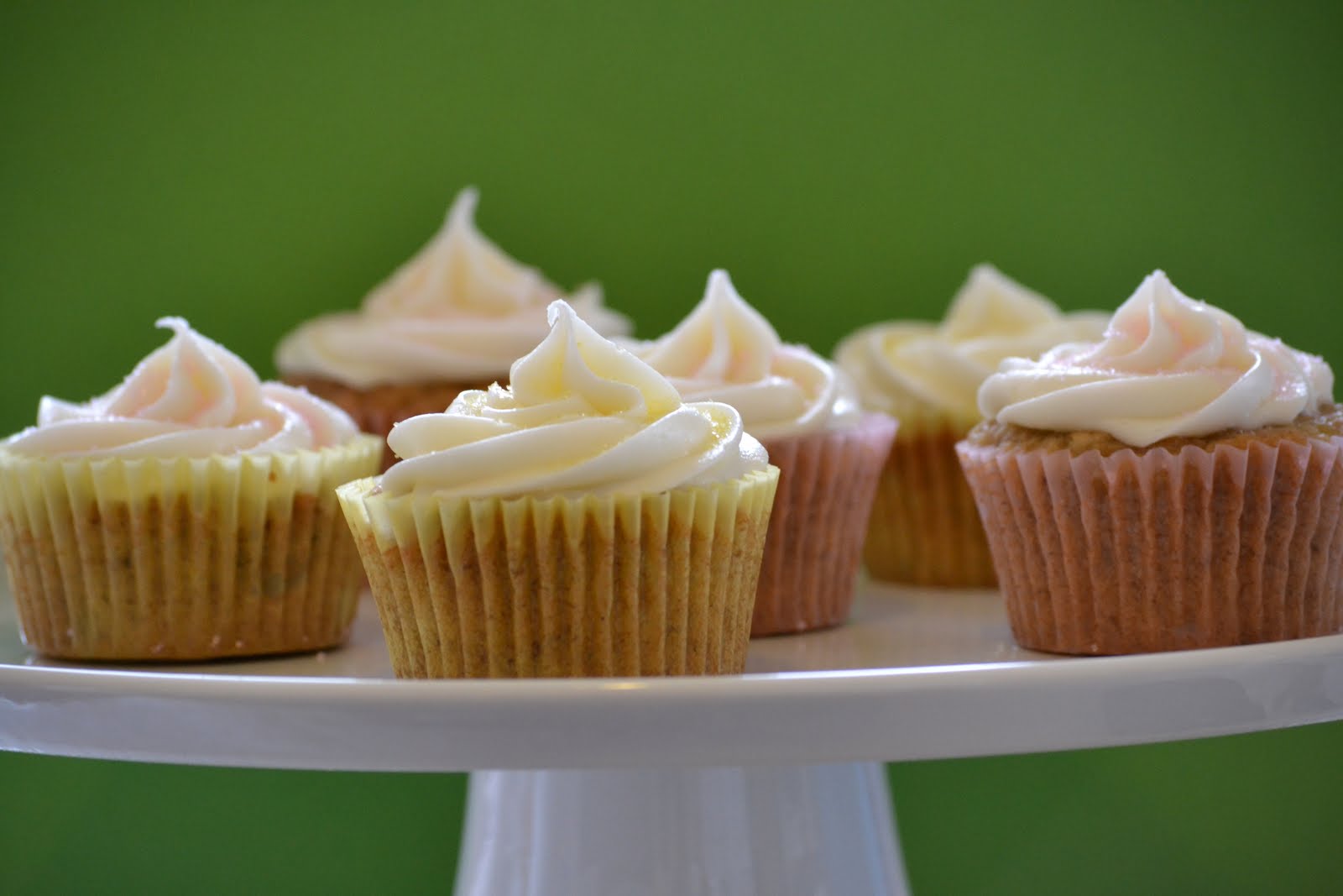 Paula Deen Hummingbird Cupcakes Recipe