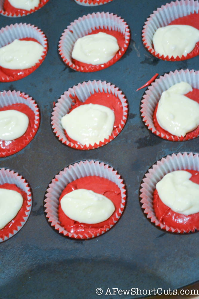 Red Velvet Cheesecake Swirl Cupcakes Red Velvet Cheesecake Swirl Cupcakes