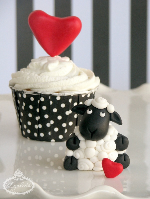 10 Photos of Fun Way To Make Valentine's Cupcakes 10 Photos of Fun Way To Make Valentine's Cupcakes