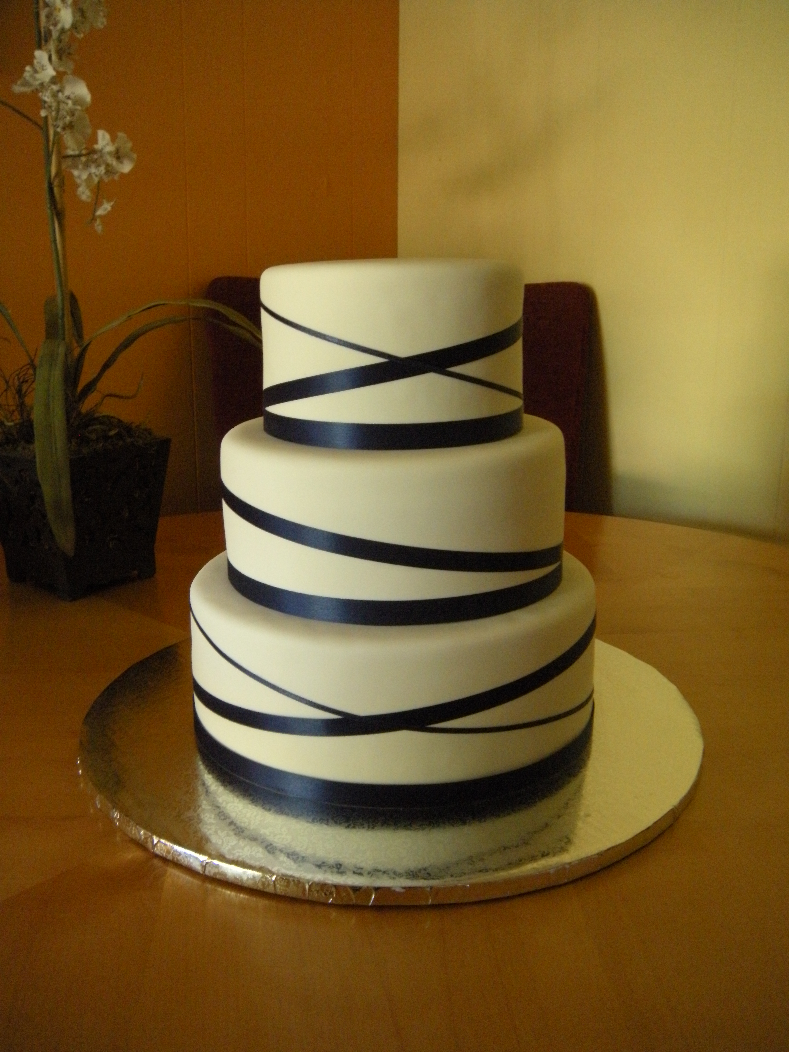 Wedding Cakes with Fondant Ribbons