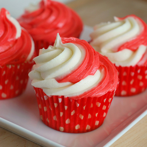 White Chocolate Cupcake with Strawberry Frosting White Chocolate Cupcake with Strawberry Frosting