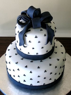 2 Tier Fondant Cake 2 Tier Fondant Cake