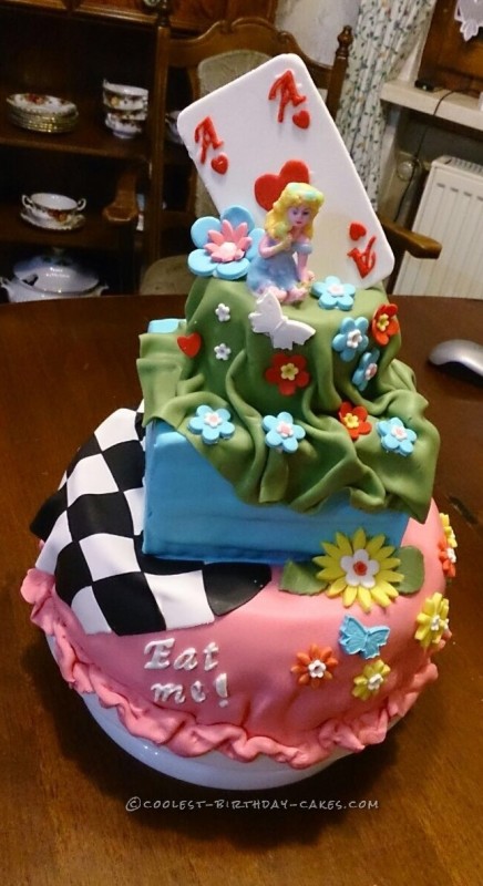 Alice in Wonderland Birthday Cake