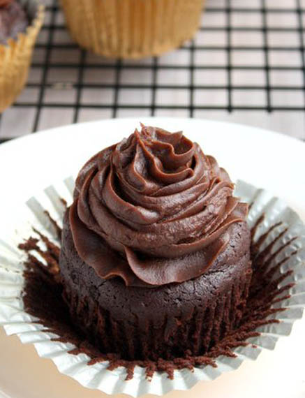 Chocolate Cupcakes with Cream Cheese Frosting