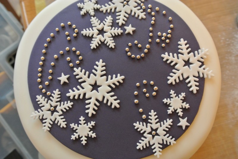 Christmas Purple Snowflake Cake