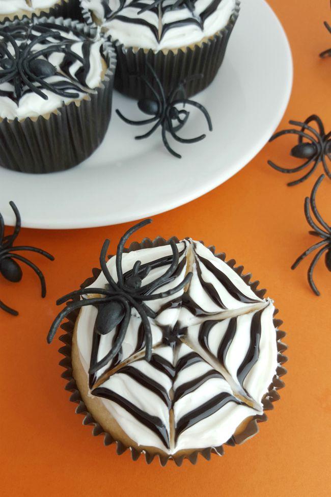 Cool Spider Halloween Cupcake Ideas