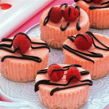 5 Photos of Valentine's Day Mini Cheesecakes 5 Photos of Valentine's Day Mini Cheesecakes