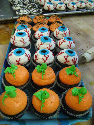 Halloween Cupcake Cake Ideas