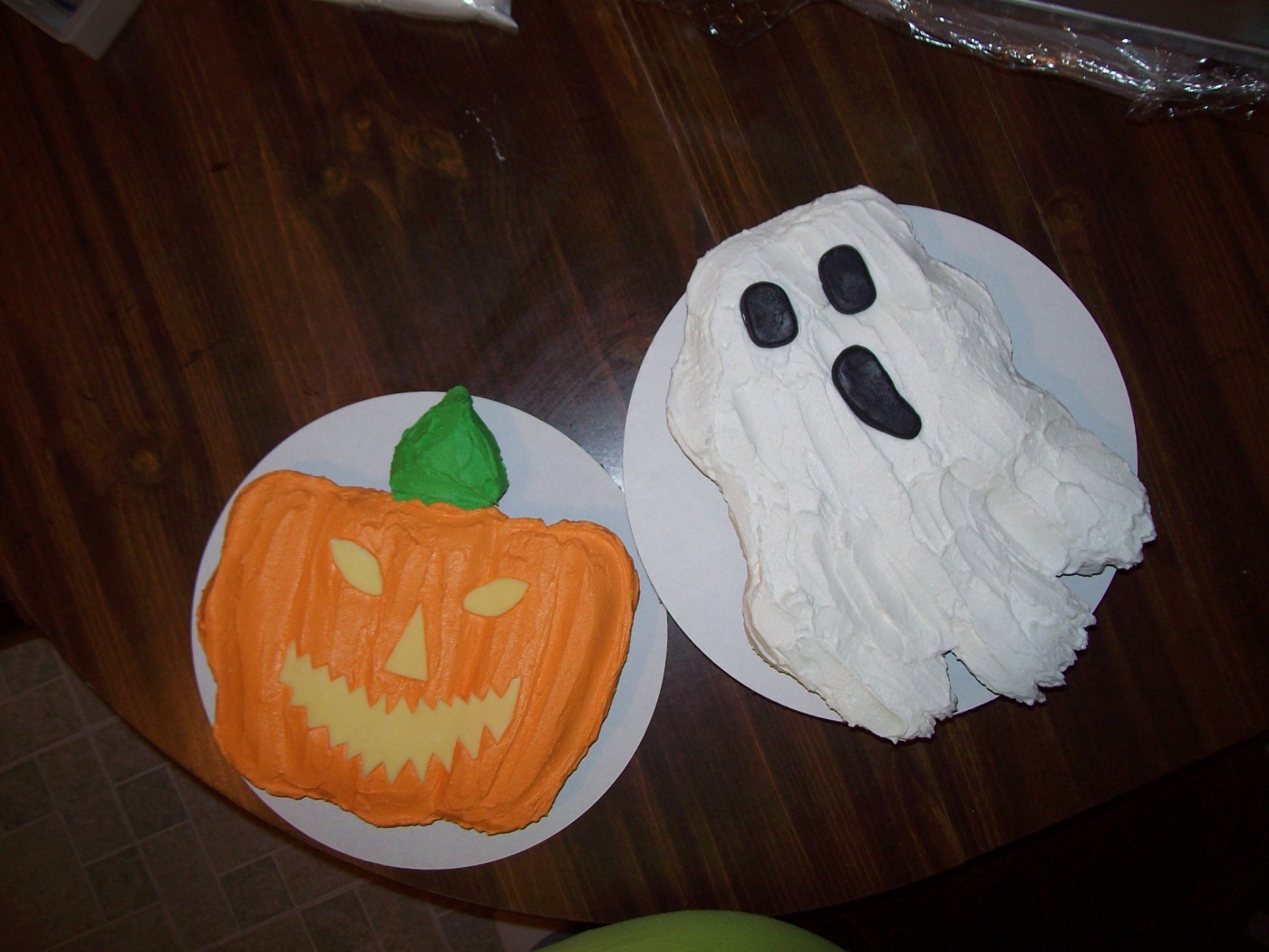 Halloween Pull Apart Cupcake Cake