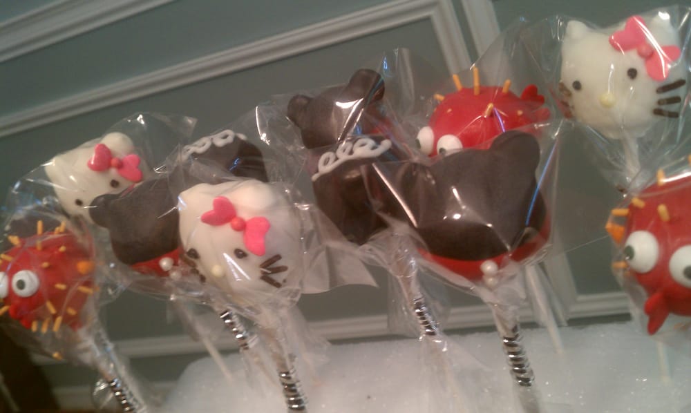 Hello Kitty Cake Pops