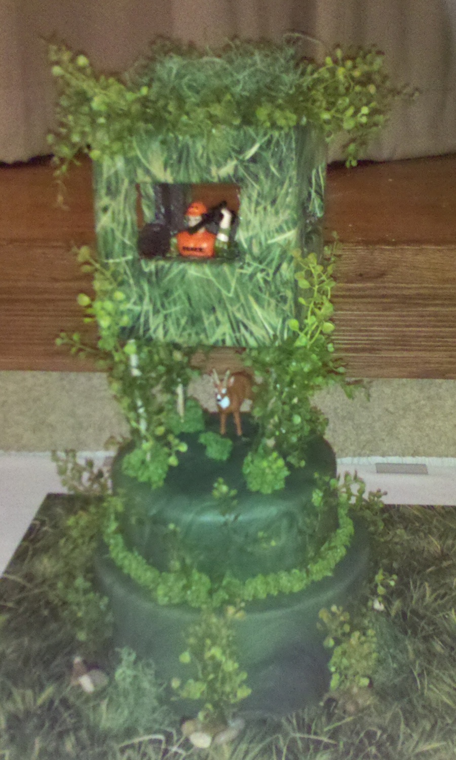 Hunting Grooms Cake