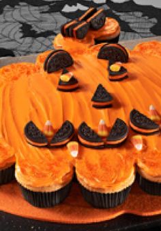 Pumpkin Pull Apart Cupcakes