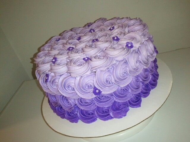 Rose Swirl Cake with Flowers Rose Swirl Cake with Flowers
