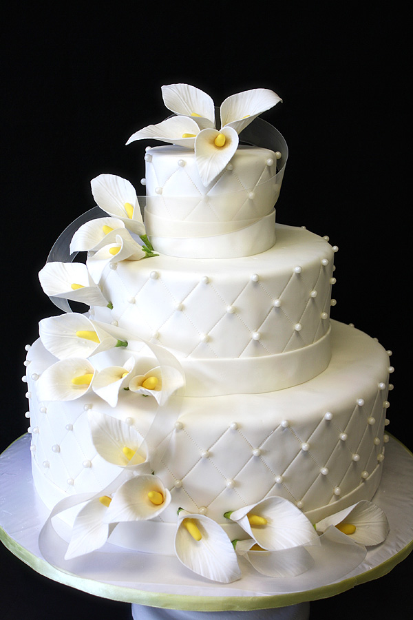 Wedding Cake with Calla Lilies Wedding Cake with Calla Lilies