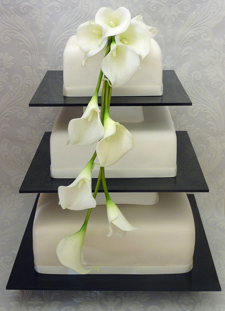 White Calla Lily Wedding Cake White Calla Lily Wedding Cake
