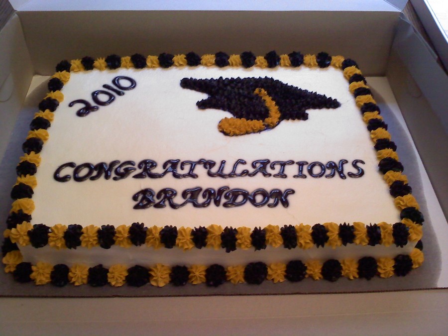 Black and Gold Graduation Sheet Cake