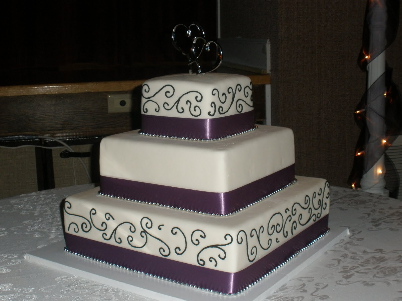 Black and White Simple Square Wedding Cakes