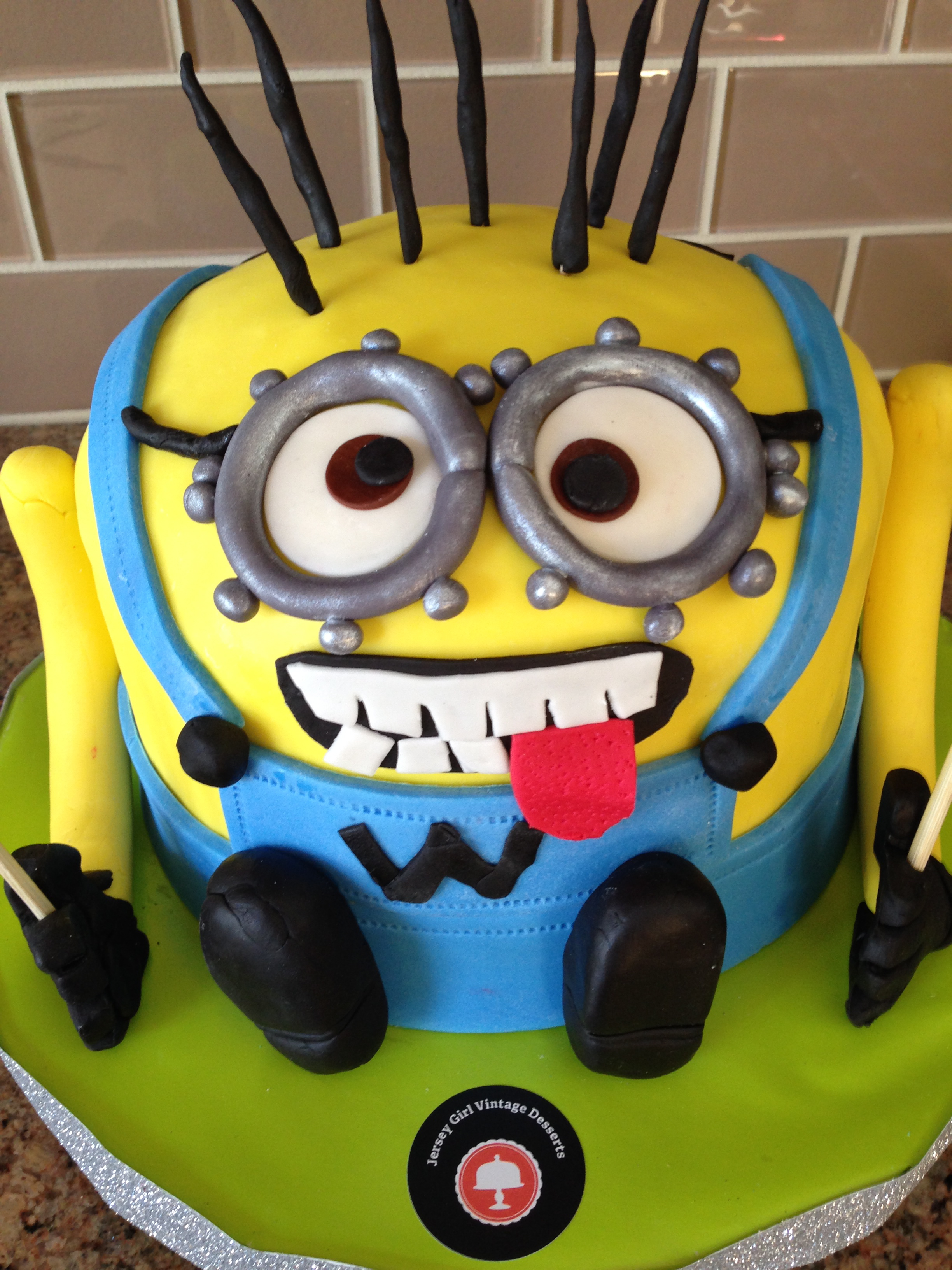 Boys Girls Birthday Cake Minions