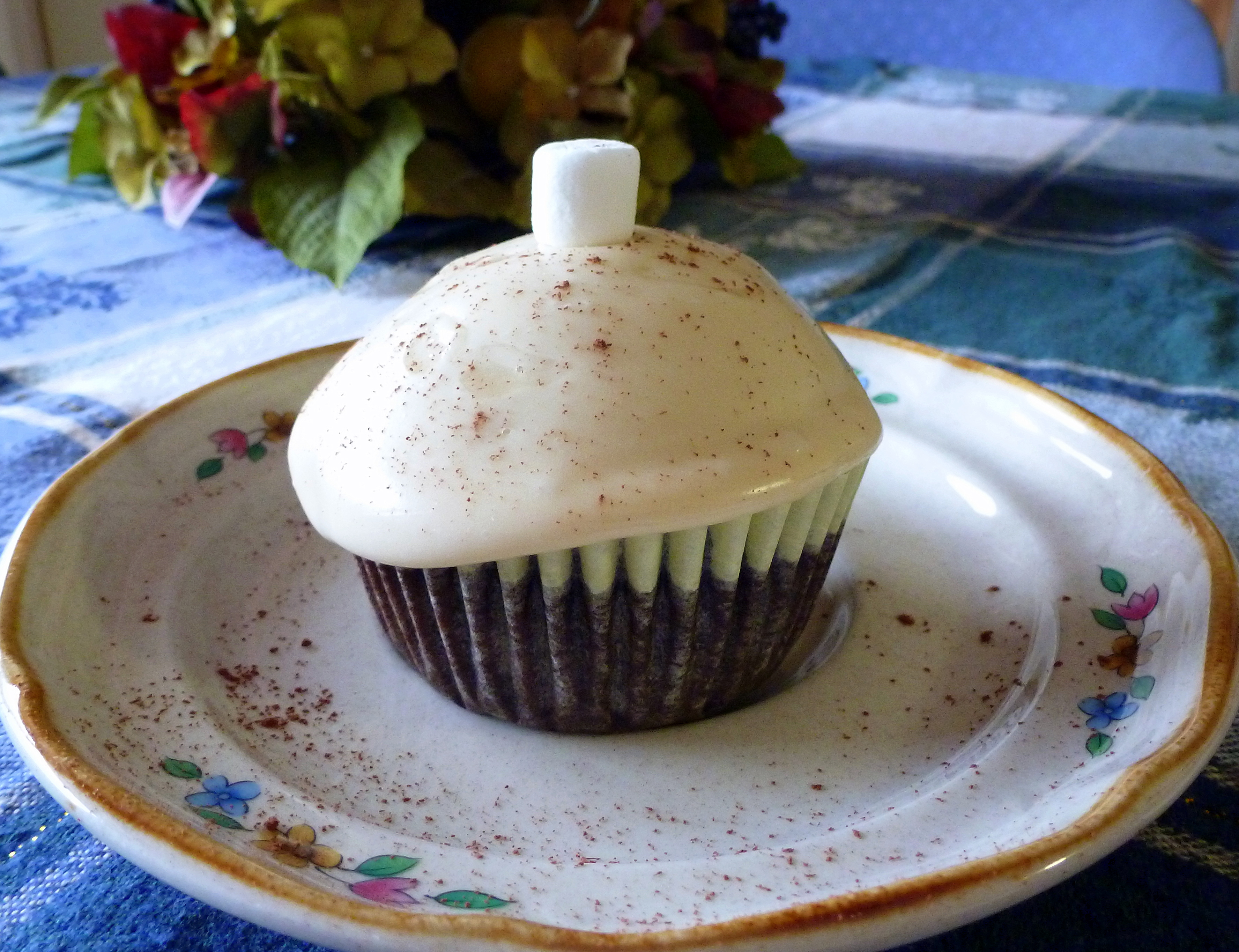 Chocolate Cupcakes with Marshmallow Frosting