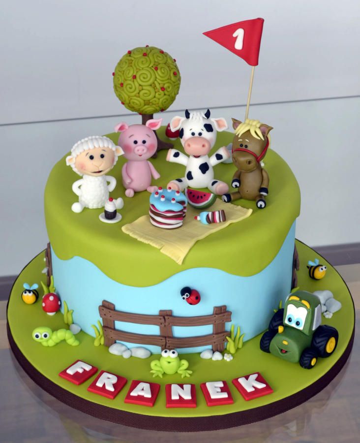 Farm Animals Cake